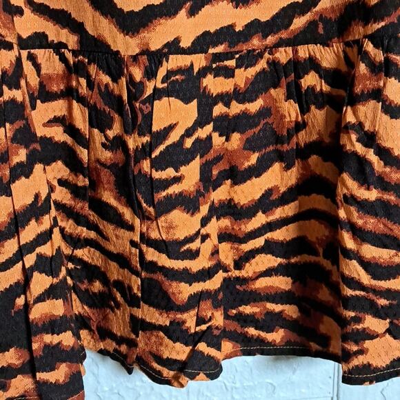 WALTER BAKER Wild Cat Lilly Mini Trapeze Dress Medium - Picture 6 of 12